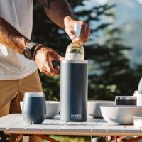 Термос YETI Rambler Wine Chiller для бутылки 750 мл цвет Navy превью 3