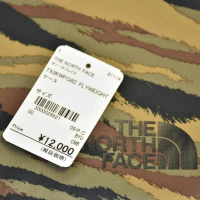 Чехол для электроники THE NORTH FACE Flyweight Laptop Sleeve 13'' цвет Britsh Khaki Tiger Camo Print\ Black превью 2