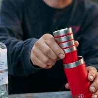 Набор рюмок YETI Shot Glasses & Case цв. Rescue Red превью 2