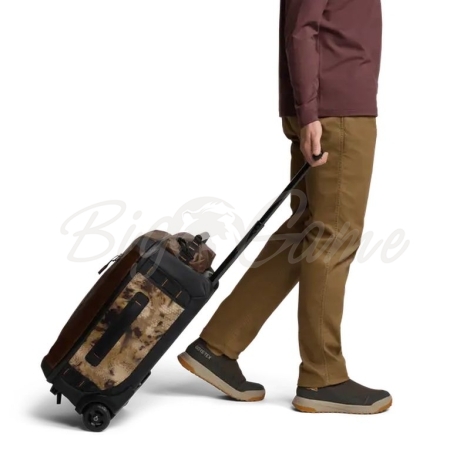 Чемодан на колесиках SITKA Drifter Carry On 35L цвет Coyote / Optifade Marsh фото 4