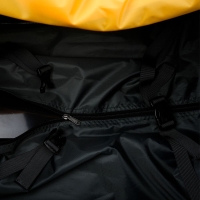 Гермосумка на колесиках MOUNTAIN EQUIPMENT Wet & Dry Roller Kit Bag 70 л цвет Black / Shadow / Silver превью 5