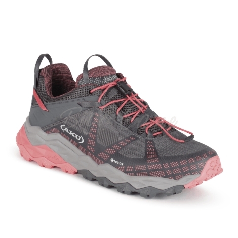 Кроссовки треккинговые AKU WS Flyrock GTX цвет Anthracite / Peach фото 1