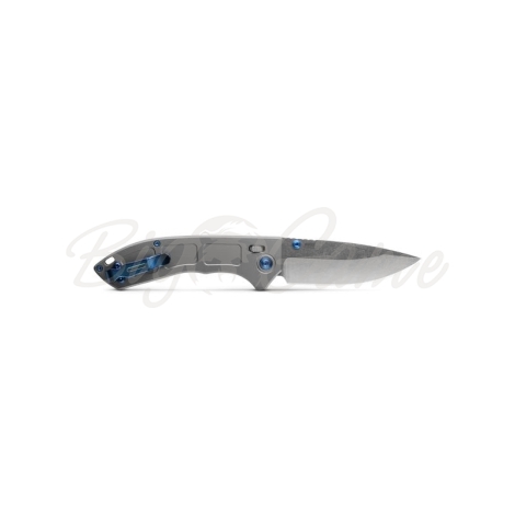 Нож складной BENCHMADE Narrows Gray Titanium цв. Silver / Blue фото 4