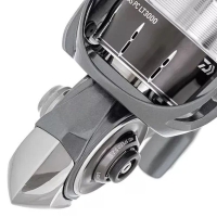Катушка безынерционная DAIWA  24 Luvias LT 4000D превью 3